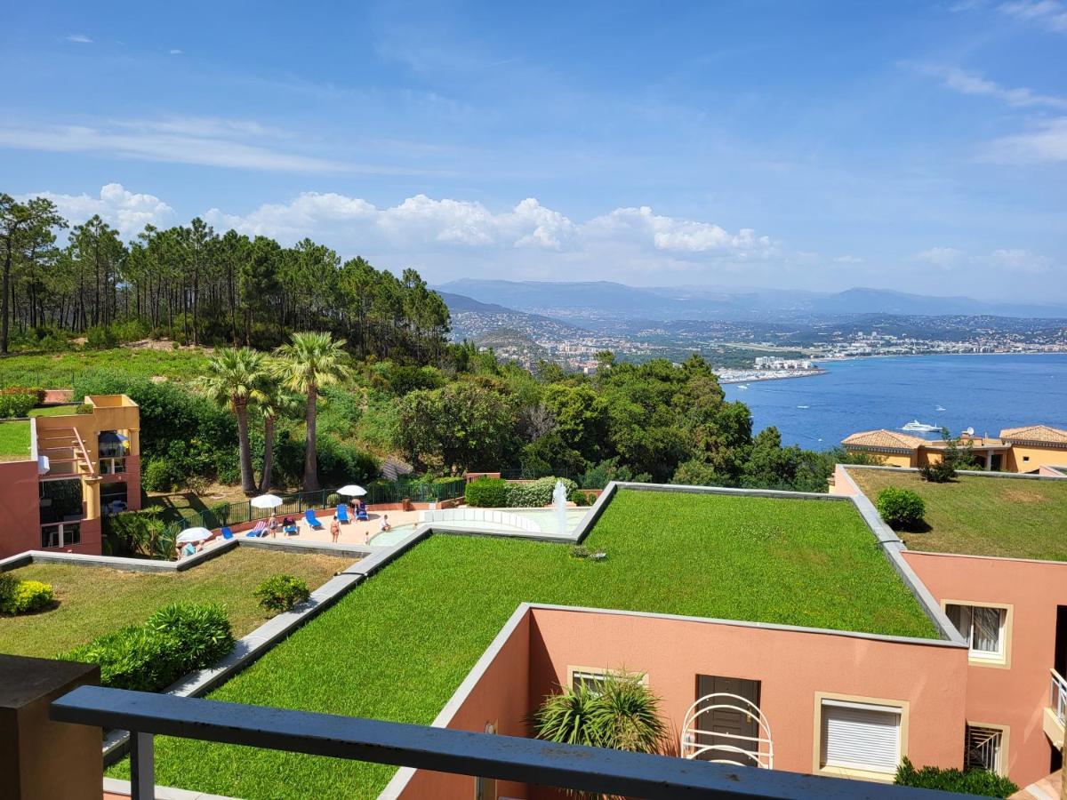 Vue Mer Et Esterel Sur La Baie De Cannes Théoule-sur-Mer Buitenkant foto